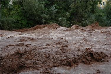 Il Centro funzionale provinciale raccoglie i dati meteo e idrografici provvedendo all'allertamento tempestivo di autorità e popolazione. Evento di piena del Talvera 2009