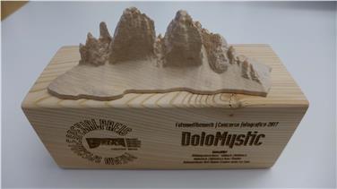 Il trofeo del Premio speciale Unesco