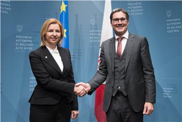 Arno Kompatscher e la governatrice della Gagauzia Irina Vlah (Foto USP/ohn)