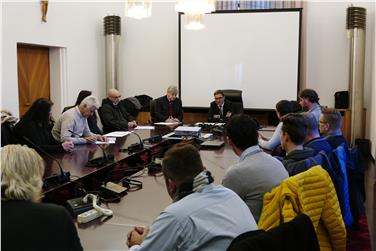Kompatscher e Mussner durante l'incontro con la delegazione del Consorzio autonoleggiatori Alto Adige (Foto USP)