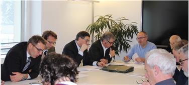 Parlando dell’andamento della produzione, Wolfram Sparber (1° da sx), presidente del Consiglio di gestione della società Alperia Greenpower, ha fatto presente che dopo il picco registrato nel 2014 è in atto un trend negativo