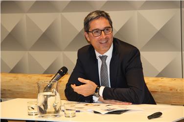 Conferenza stampa di fine anno: il presidente Kompatscher "lancia" le Dolomiti per la candidatura alle Olimpiadi invernali 2026 (Foto USP/rm)