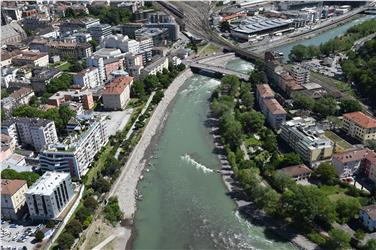 Opere antipiena e di tutela ambientale lungo il fiume Isarco a Bolzano a Ponte Resia, in viale Trento e sotto ponte Roma (Foto: Ufficio sistemazione bacini montani sud)