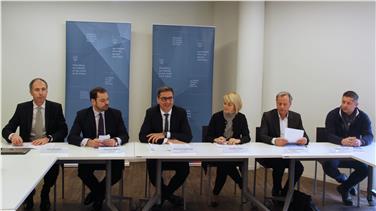 Luca Bondini, Thomas Mathà, il presidente Arno Komptascher, Claudia Flaim, Alfred Valentin, Markus Pertoll. Foto: Usp/fgo