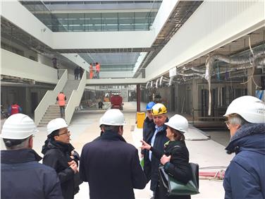 Nuovo Ospedale Bolzano: procedono spediti i lavori. Assessori Tommasini e Stocker in sopralluogo (Foto: USP)