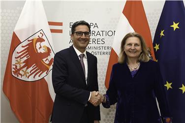 Il presidente Arno Kompatscher con la Ministra degli esteri austriaca, Karin Kneissl (Foto BMEIA)