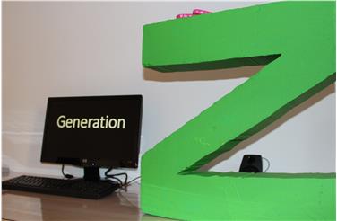 Presentato il nuovo numero di ëres, foglio informativo della Commissione pari opportunità (Foto USP/ep)