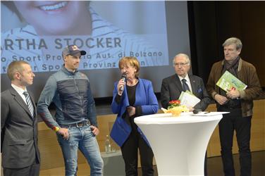 La presentazione del Tour of the Alps con l'assessora Martha Stocker (Foto USP/Franzelin)