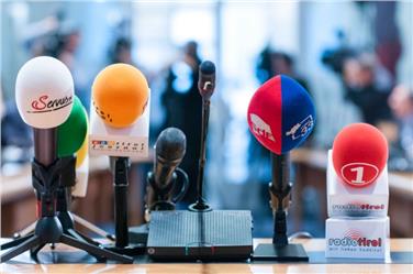 Stabile la tv, in calo la radio: i risultati dello studio sulle abitudini degli altoatesini (Foto USP)