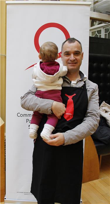 Peter Ratschiller con la figlia Annika (Foto USP)