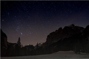 Workshop/incontro astronomico-naturalistico sul buio naturale dei cieli stellati presso il centro visite di San Vigilio di Marebbe, 21-22 aprile (Foto: Gianvito Fotoplus)