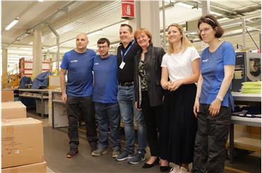 L'assessora Stocker ha visitato il magazzino della ditta "Sportler" dove sono occupate 5 persone disabili Foto: USP/ep