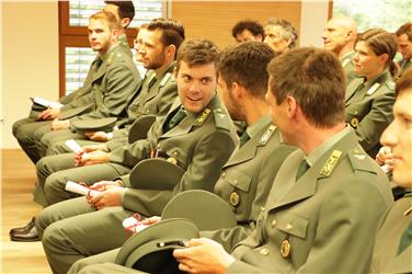 I nuovi agenti forestali alla consegna dei diplomi. Foto: USP/Maja Clara