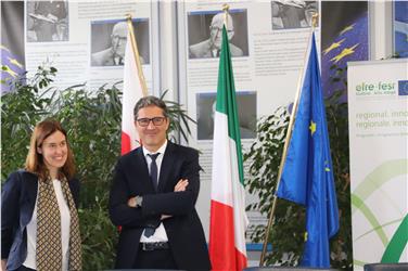 La direttrice della Ripartizione Europa Martha Gärber e il presidente Arno Kompatscher. Foto: USP/mac