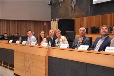 Le raccomandazioni del gruppo di lavoro sono state presentate questa mattina nella sala plenaria del Consiglio provinciale Foto: USP/Ulrike Griesser